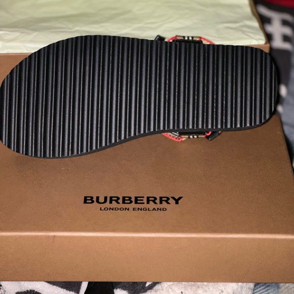Burberry Sandals size 40 - Picture 4 of 4